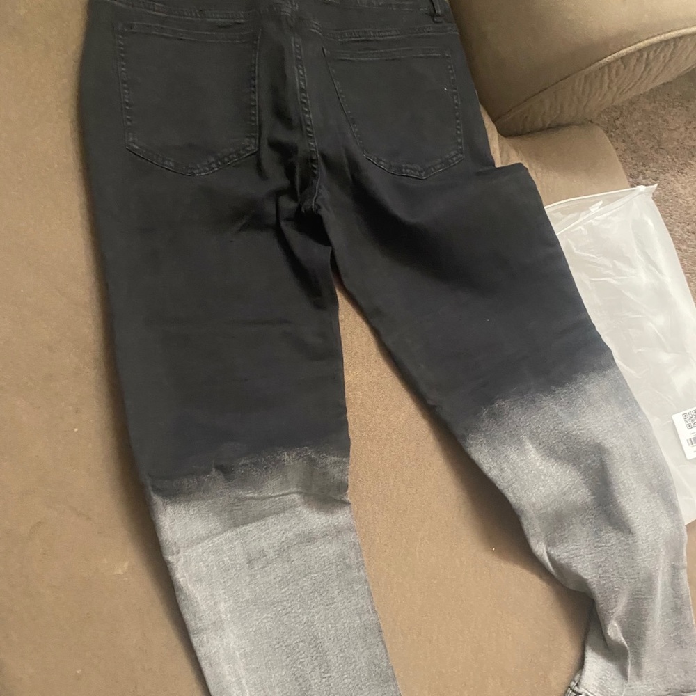 Jeans - Picture 3 of 4